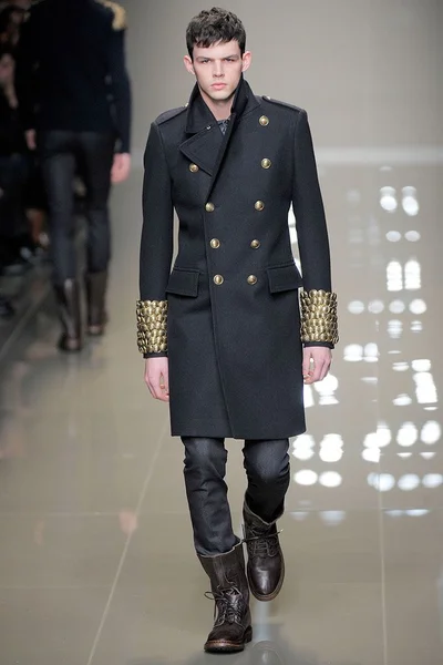 Look 38